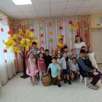 Осень на праздник всех приглашает!