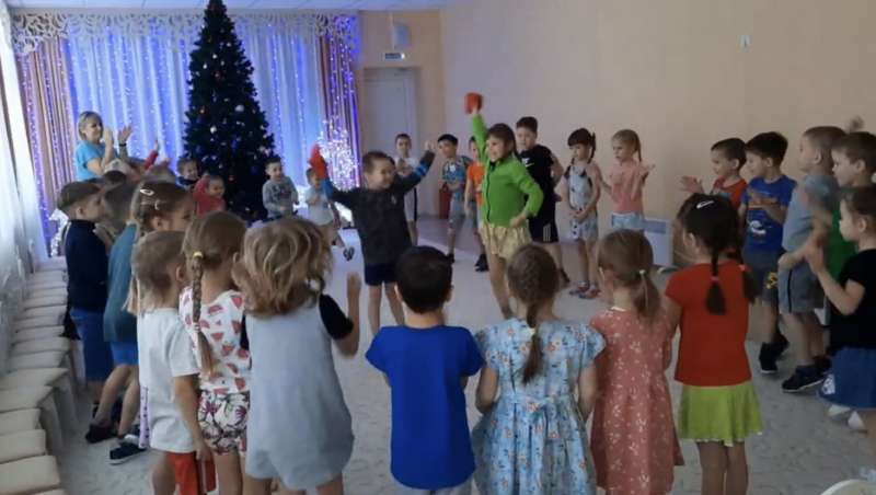 Прощание с новогодней ёлочкой!
