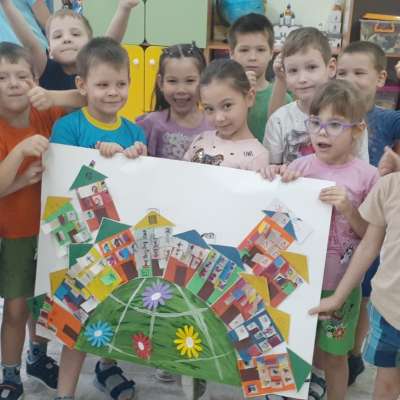 "Непоседы"  путешествуют по родному городу!