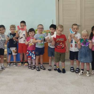 «Веселые коньки» в средней группе "Кораблик"
