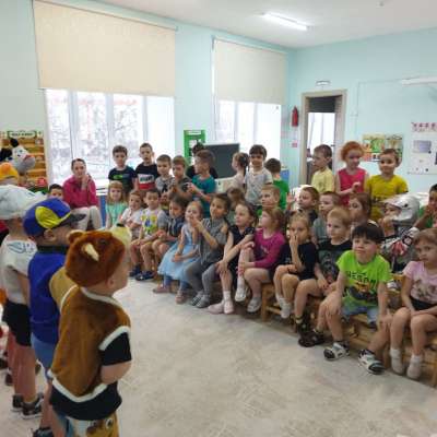 "Заюшкина избушка"
